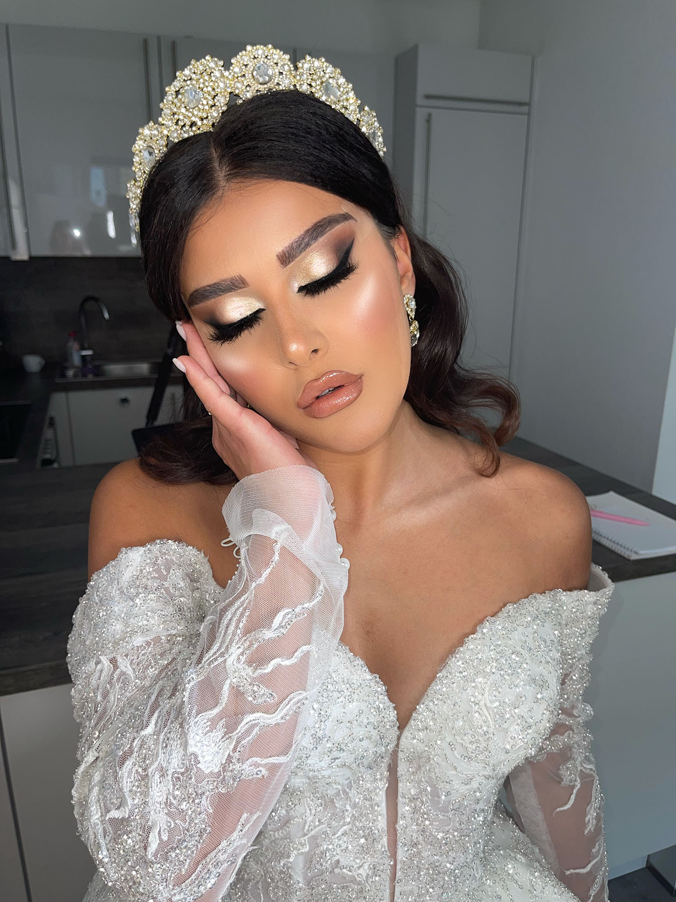 Facetune_23-06-2021-17-50-42 Hanadi Beauty Braut Make-up Schulung